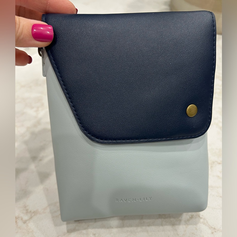 New Raven + Lily Two-Tone Clutch in Navy and Gray